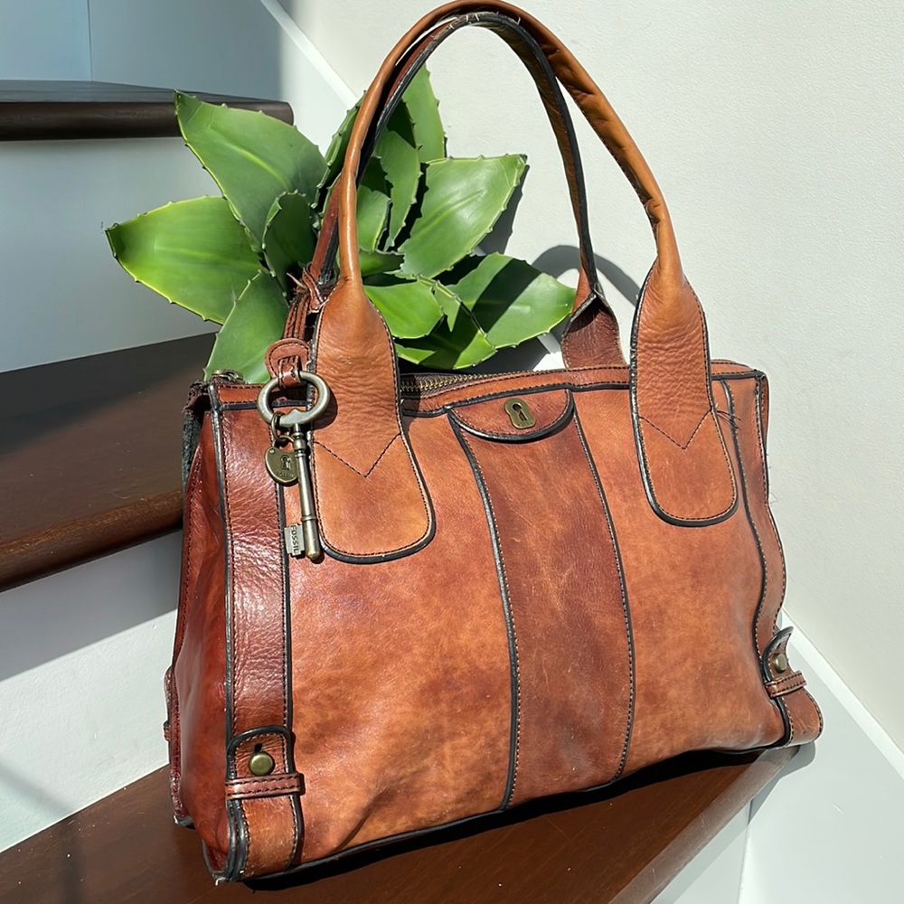 Fossil vintage genuine leather shoulder bag handbag purse laptop